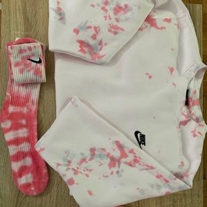 Nike crew neck sweater
